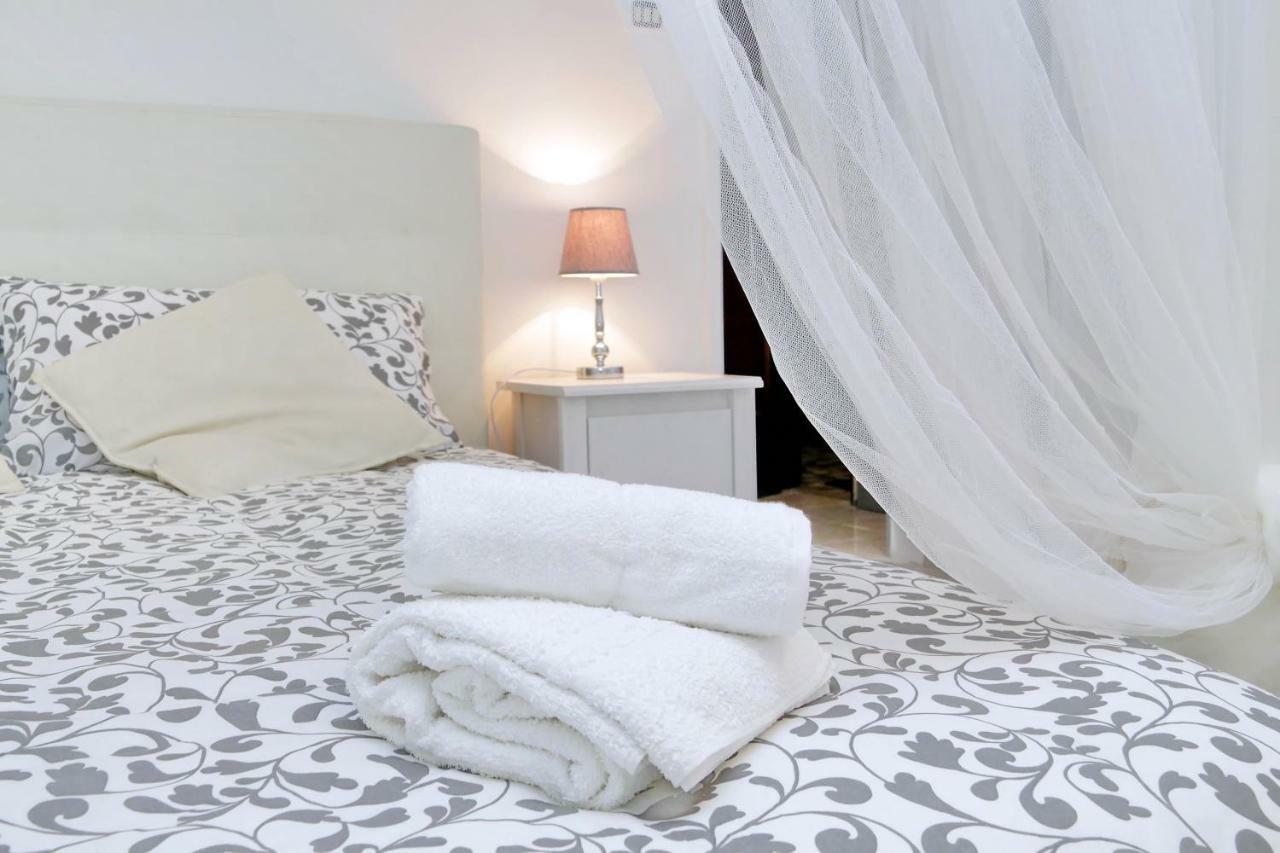 Bbhome Trastevere Station White Chic Apartment Róma Kültér fotó